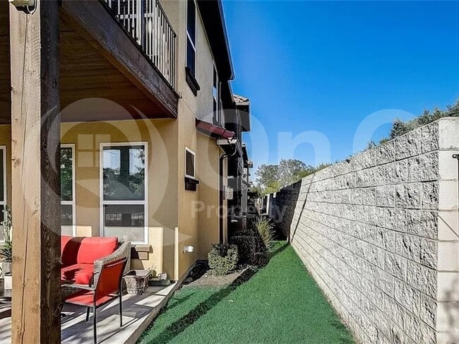 Building Photo - 12300 Terraza Cir