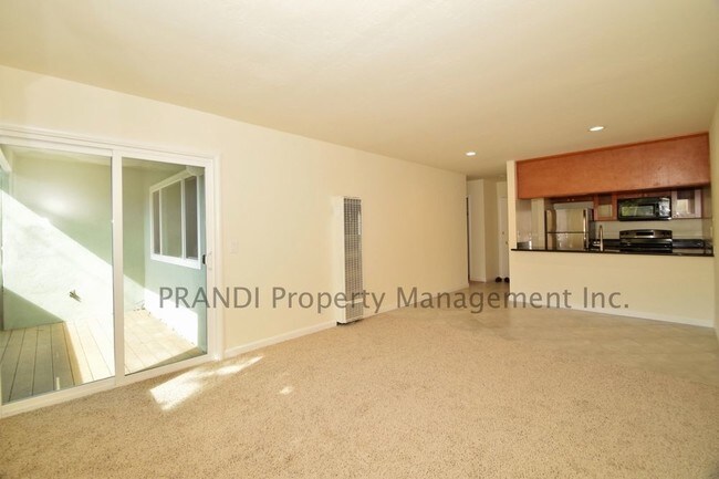 Foto del edificio - 1208 Sir Francis Drake Blvd