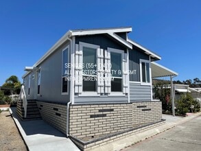 Building Photo - 141 Douglas Dr