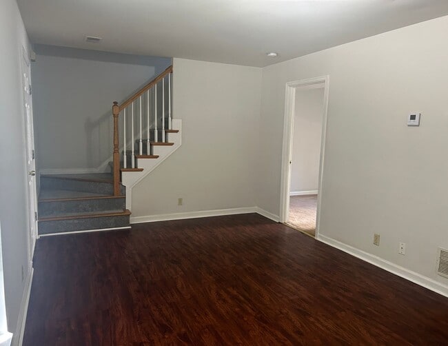 Building Photo - Now leasing for August 2026!