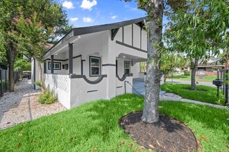 Building Photo - 4902 McKinney St