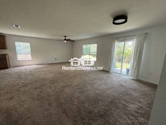 Foto del edificio - Price Just Reduced! Available now!