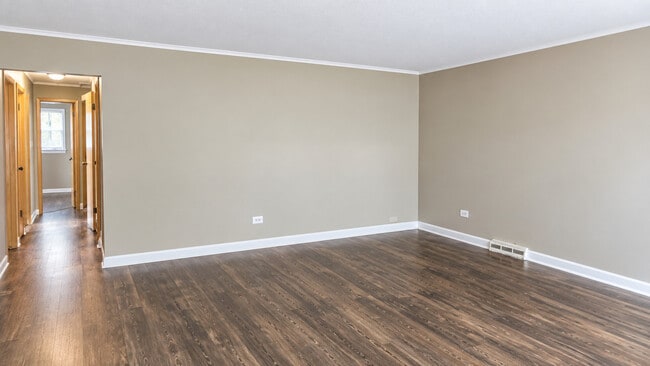 Building Photo - 14444 Ellis Ave