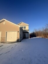 Building Photo - 195 Continental Dr
