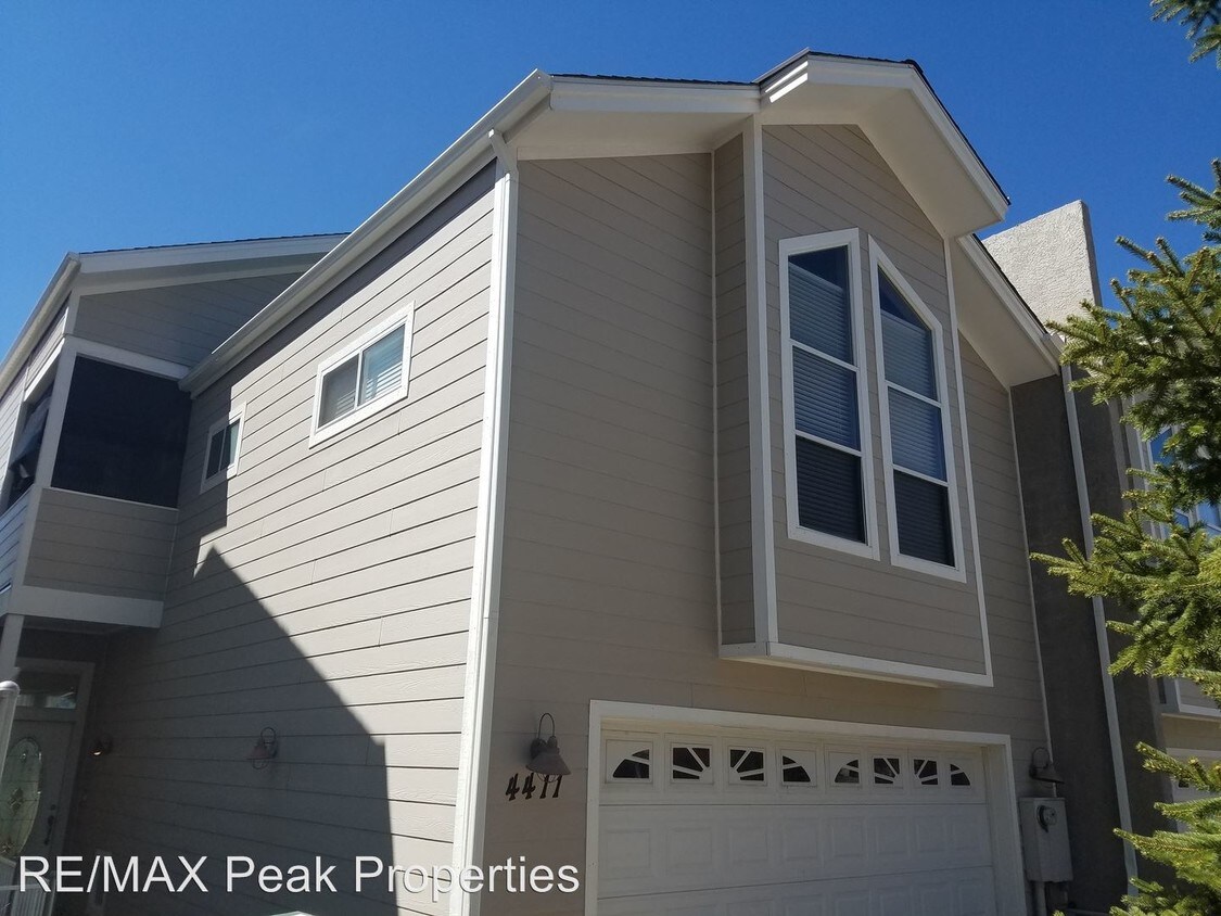 Foto principal - 4 br, 3.5 bath House - 4411 E Savannah Circle