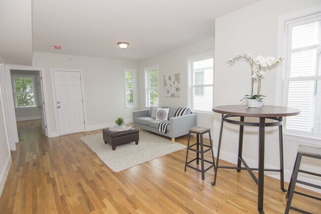 Foto del edificio - HOT TWO BED IN SOMERVILLE