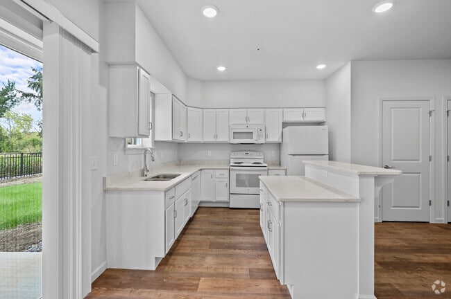 2 BR, 2 BA - The Oasis