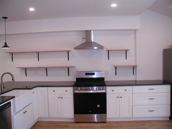 Foto del edificio - Beautiful 3 Bed - 1.5 Bath in Collingswood!