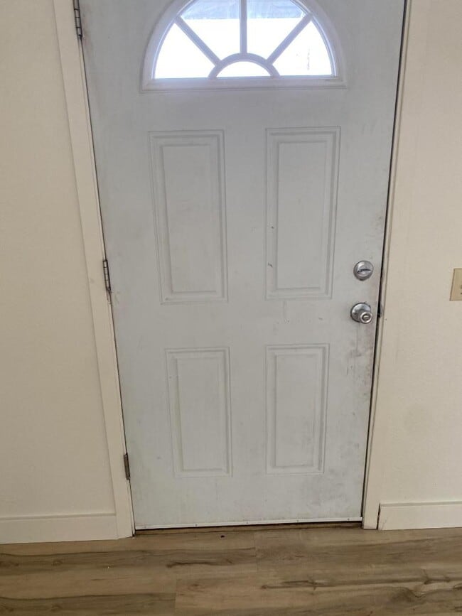 Foto del edificio - 2205 Oak Ave