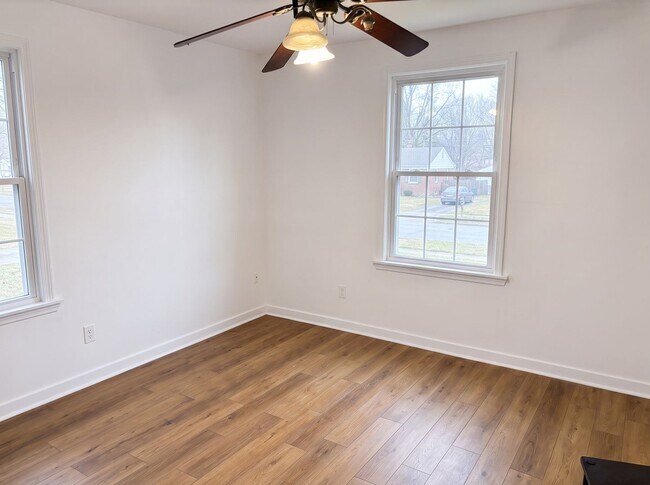 Building Photo - 1246 Gausco Rd