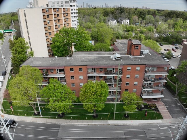 3D Exterior - 12 Park St E