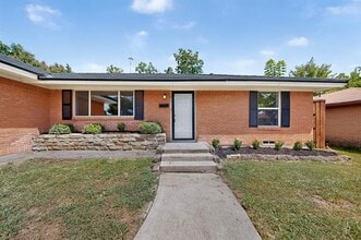 Building Photo - 416 Rustic Cir