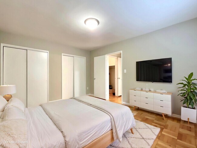 Foto del edificio - 4114 Davis Pl NW