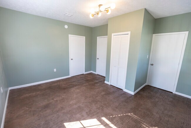 Foto del edificio - 304 Quigley St