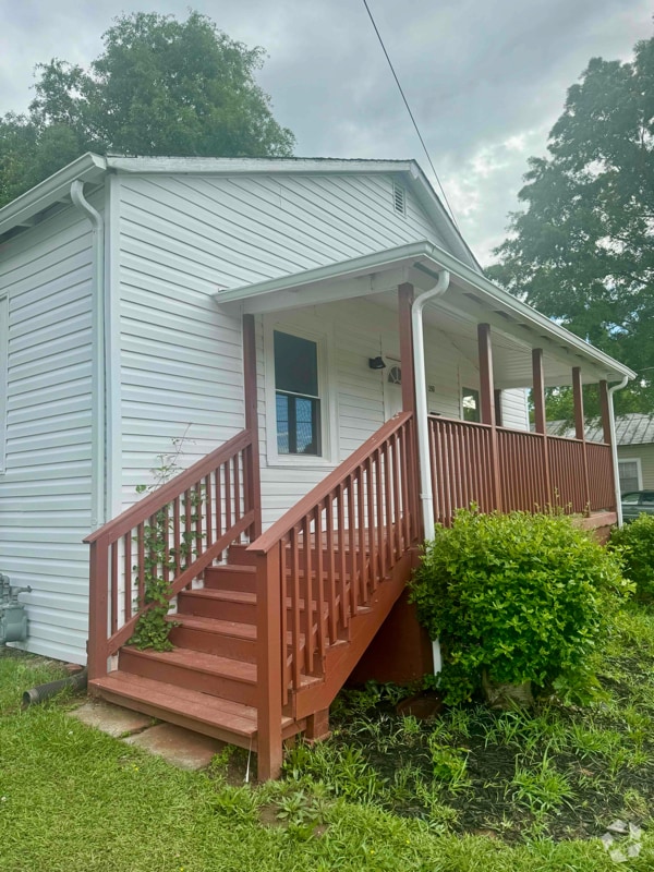 Pet Friendly Apartments For Rent in Danville VA 1 Rentals