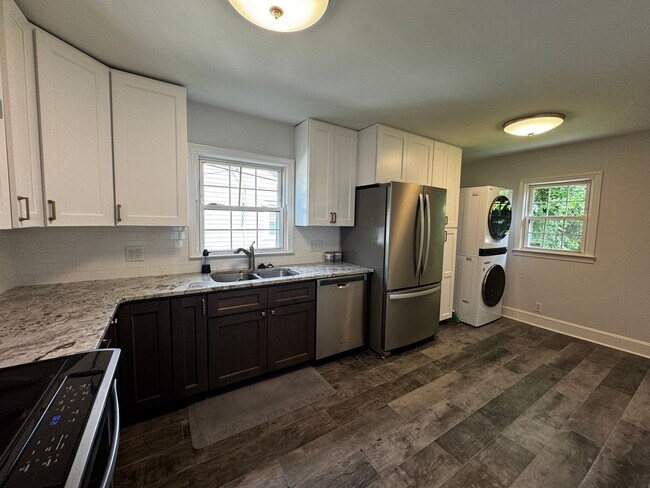 Foto del edificio - 2305 Cherokee Ln