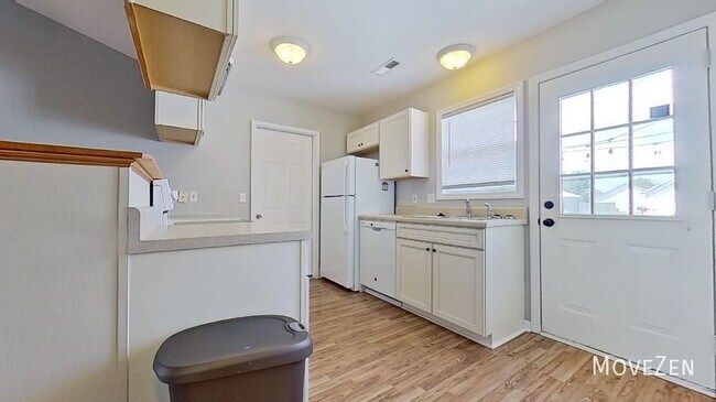Foto del edificio - 7107 Alamosa Dr Wilmington, NC 28411 Ranch...