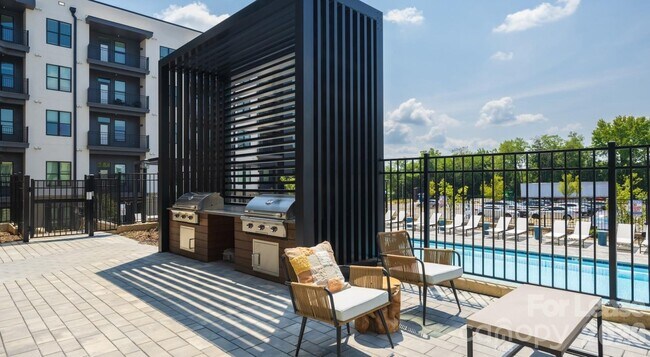 Building Photo - 2314 Berryhill Rd