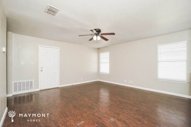 Building Photo - 8415 Chalk Hill Cove