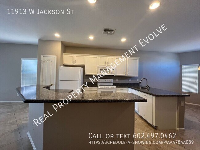Building Photo - Pretty Avondale Home With a View!