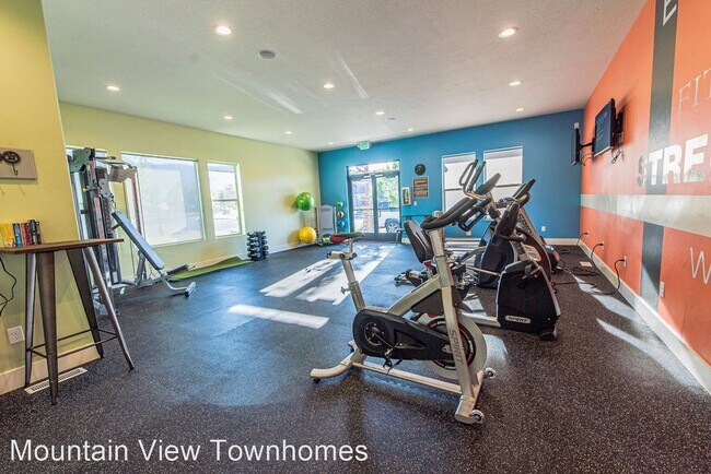 Building Photo - 775 W Harrisville Rd