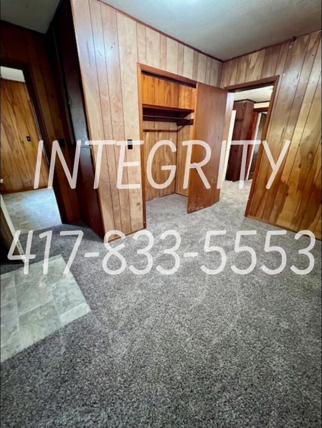 Foto del edificio - 1631 E 8th St N