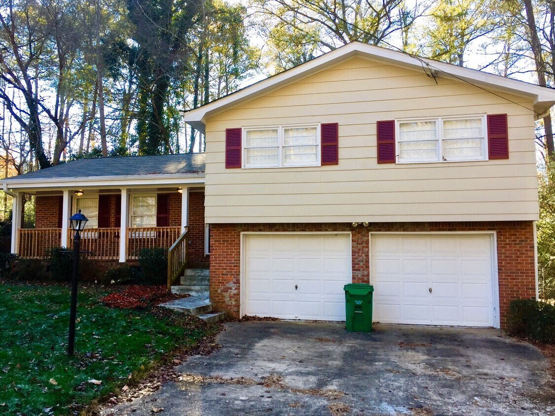 1325 Town Country Dr SE, Atlanta, GA 30316 House Rental in Atlanta