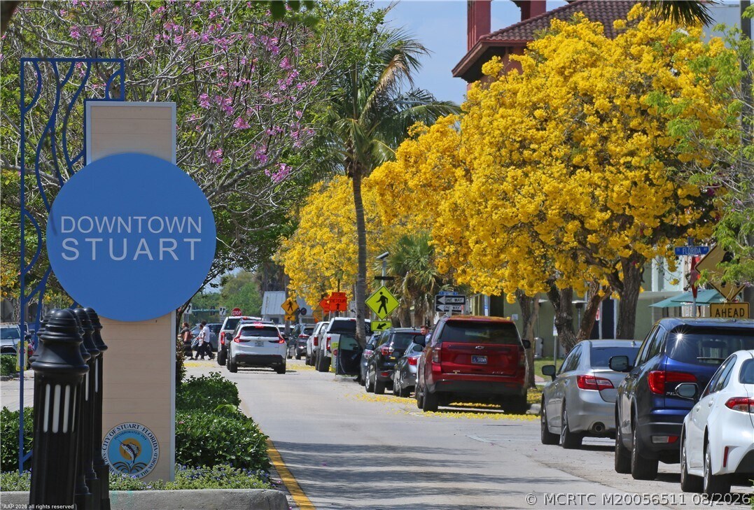Foto del edificio - 615 NW Oleander St