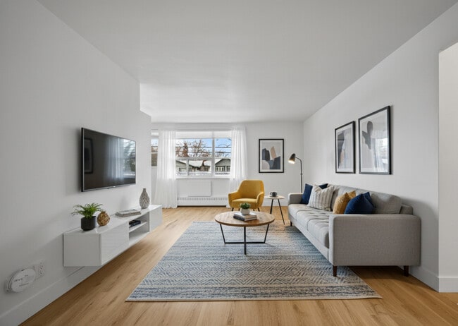 Building Photo - 1017 Woodbine