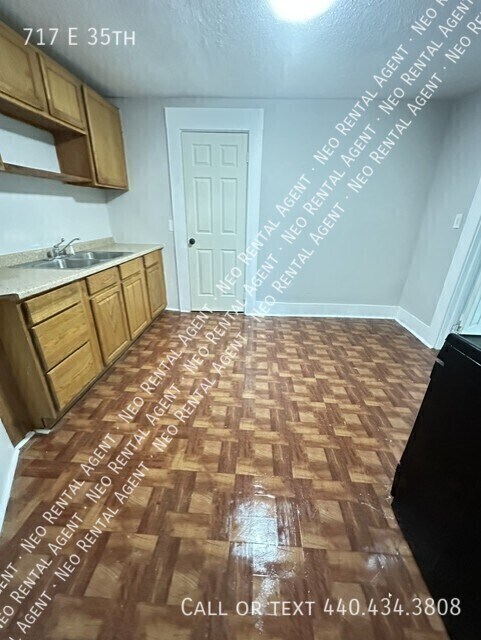 Foto del edificio - 717 E 35th St