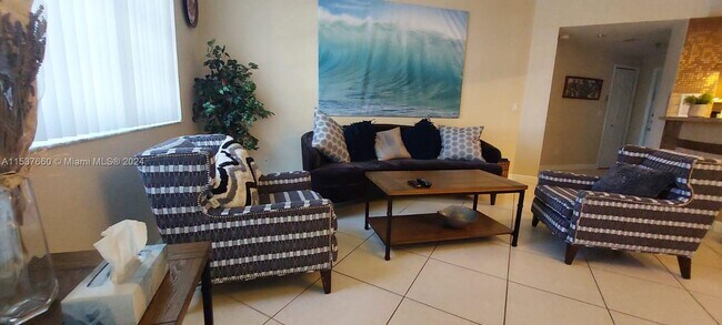 Foto del edificio - 3255 NE 184th St