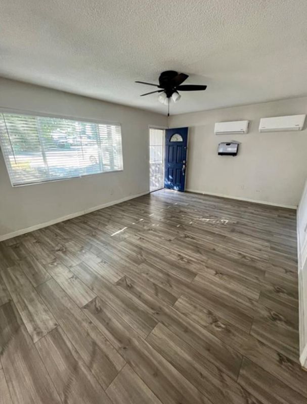 Foto del edificio - 174 Maple Ave