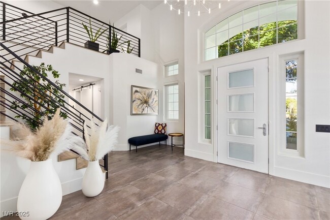 Building Photo - 9301 St James Cir