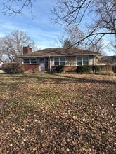 Building Photo - 215 Heady Ave