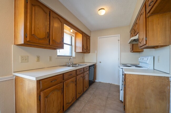 Building Photo - Glenn Heights home for lease
