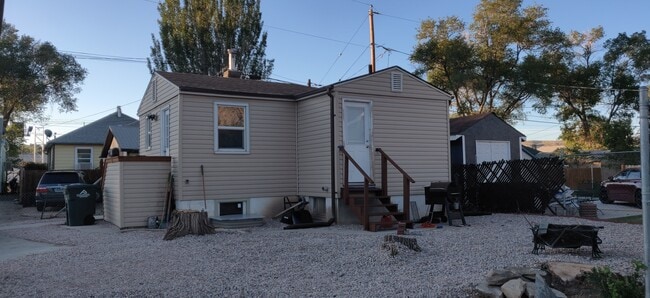 Yard and Side Entrance - 217 McClellan St