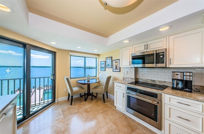 Foto del edificio - 240 Sand Key Estates Dr