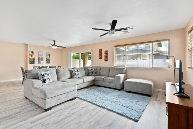 Foto del edificio - Kilipue Retreat | Luxe 3BR Cul-de-Sac Home...