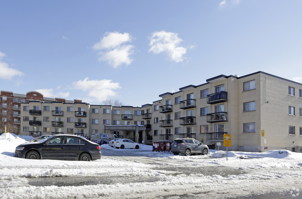 Primary Photo - Place Riviera