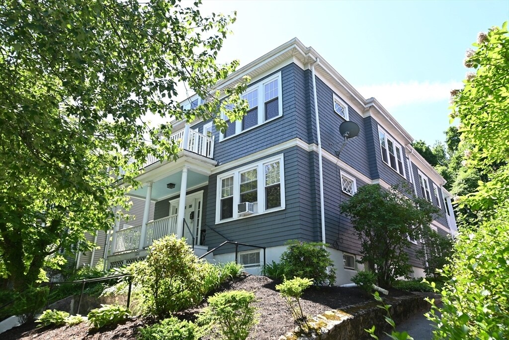 Foto principal - 226 Winchester St