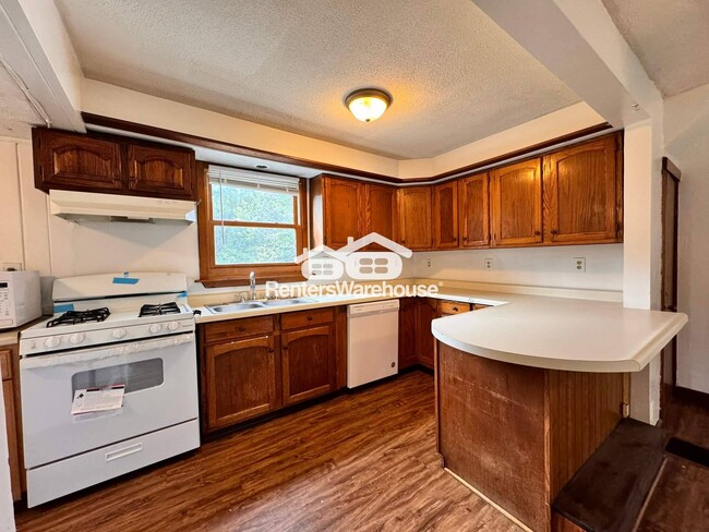 Foto del edificio - 23568 Maple Ridge