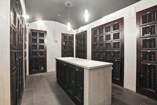 Foto del edificio - 443 W Huron St