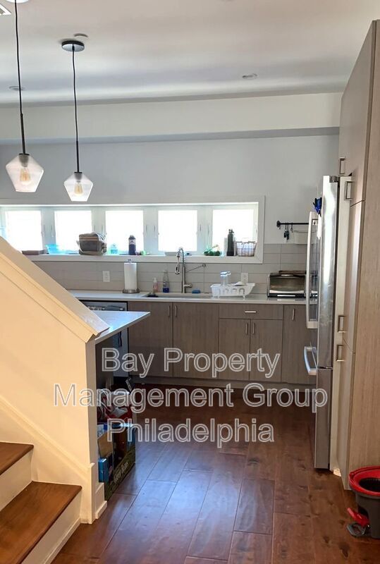 Foto del edificio - 1768 N Howard St