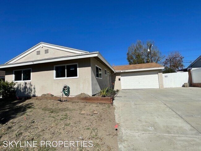 Foto del edificio - 3 br, 2 bath House - 5461 MARION AVE