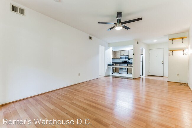 Foto del edificio - 1 br, 1 bath House - 5808 Royal Ridge Dr U...