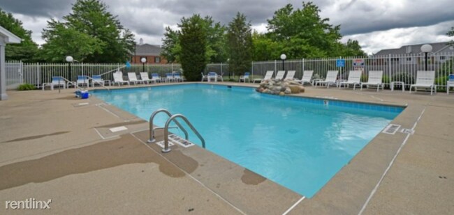Foto del edificio - 7370 Ridgepoint Dr