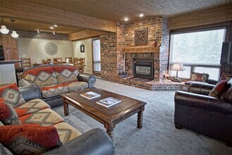 Building Photo - 2250 Apres Ski Way