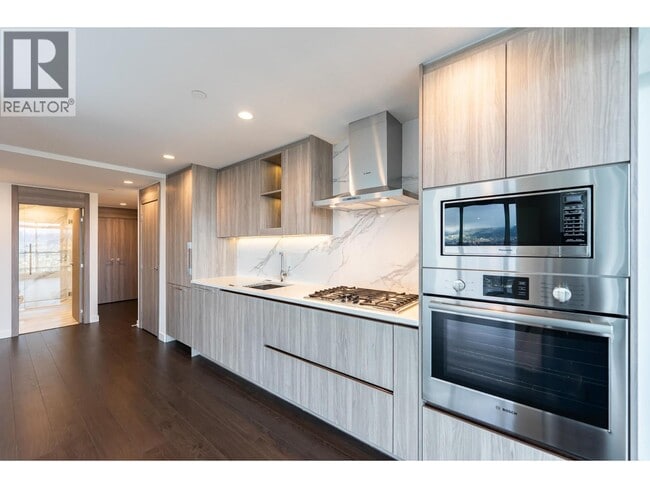 Building Photo - 4890 Lougheed Hwy.