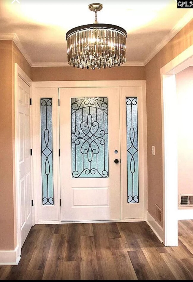 Foto del edificio - 116 E Springs Rd