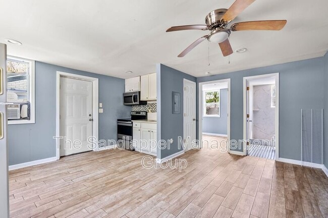 Photo - 2169 Eleanor Dr Apartment